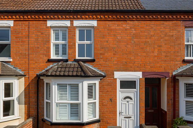 Pratt Road, Rushden NN10 3 bed terraced house for sale