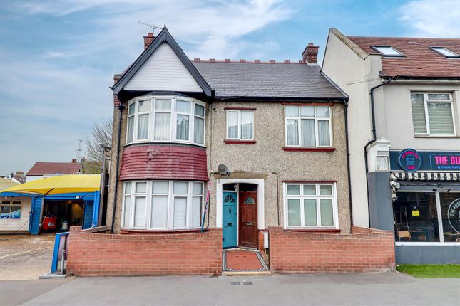 3 bedroom flat for sale