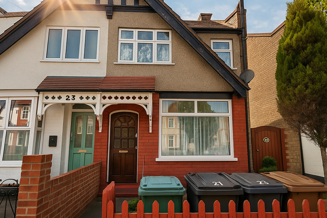 Lyndhurst Road, E4 1 bed flat for sale