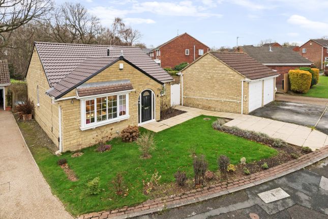 Oakdene Gardens, Alwoodley, Leeds, LS17 3 bed bungalow for sale