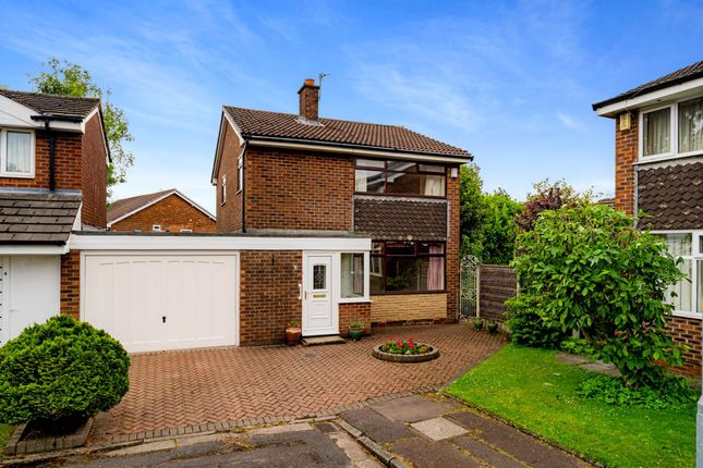 Dunscar Close, Whitefield 3 bed detached house for sale