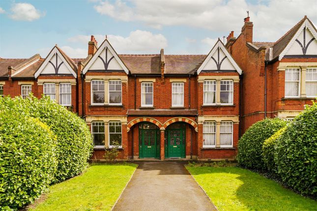 St. Marys Road, Ealing, W5 3 bed flat for sale