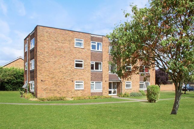 Willowhayne Court, Willowhayne Drive... 2 bed flat for sale
