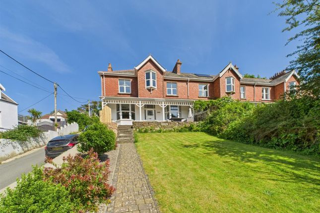 6 bedroom semi-detached house for sale