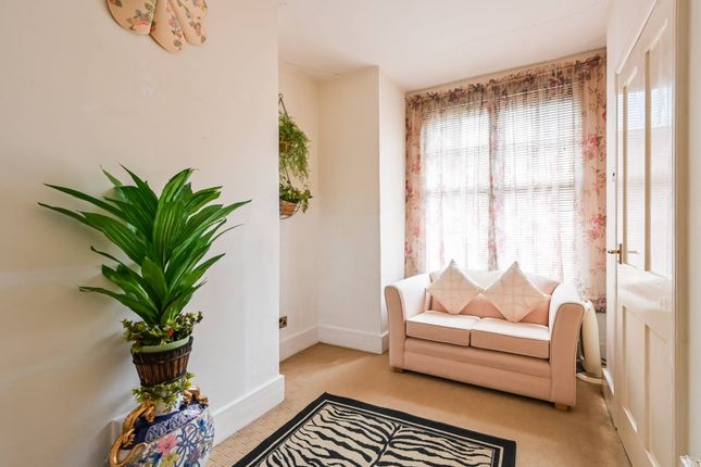 Moselle Avenue, Wood Green, London, N22 1 bed flat for sale