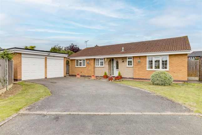Conisbrough Avenue, Gedling NG4 3 bed detached bungalow for sale