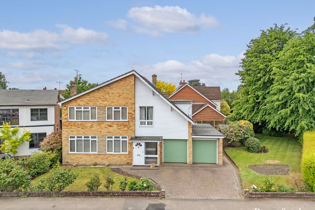 Docklands Avenue, Ingatestone, CM4 4 bed detached house for sale