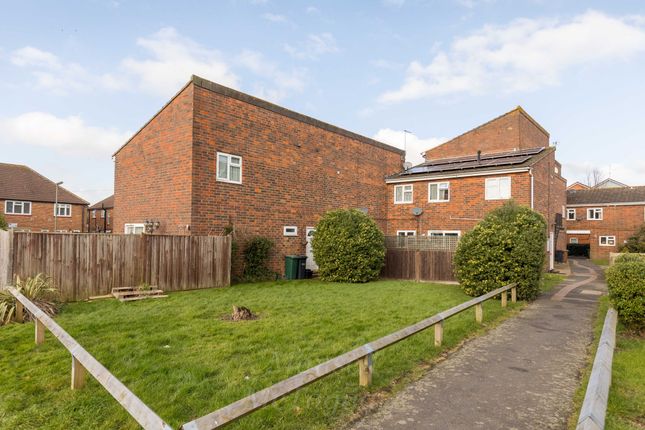 The Drive, Horley RH6 3 bed terraced house for sale