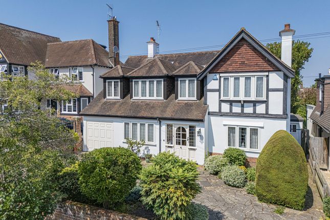 Luctons Avenue, Buckhurst Hill, IG9 4 bed detached house for sale
