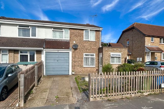 Sunnybank, Sittingbourne ME10 3 bed end of terrace house for sale