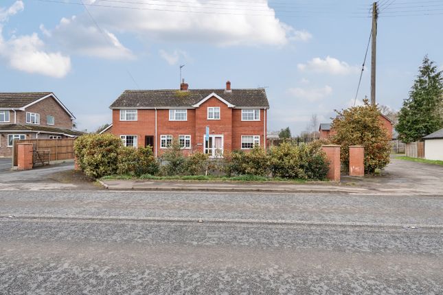 6 bedroom detached house for sale