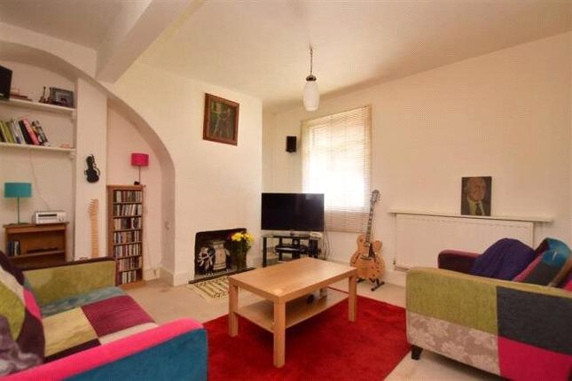 Upper Brents, Kent ME13 3 bed terraced house for sale
