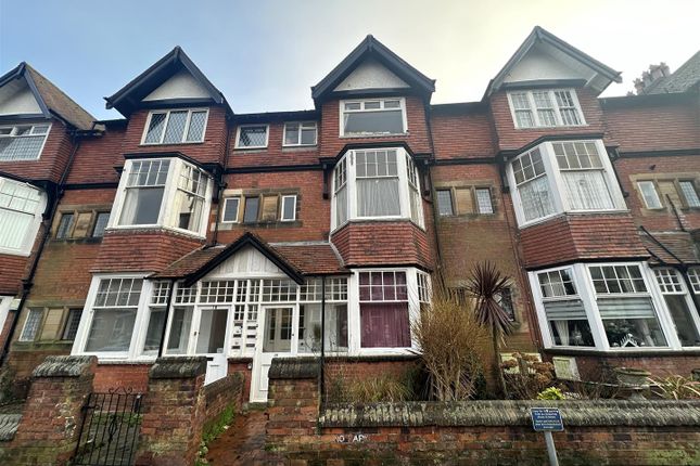 Avenue Victoria, Scarborough 5 bed block of apartments for sale