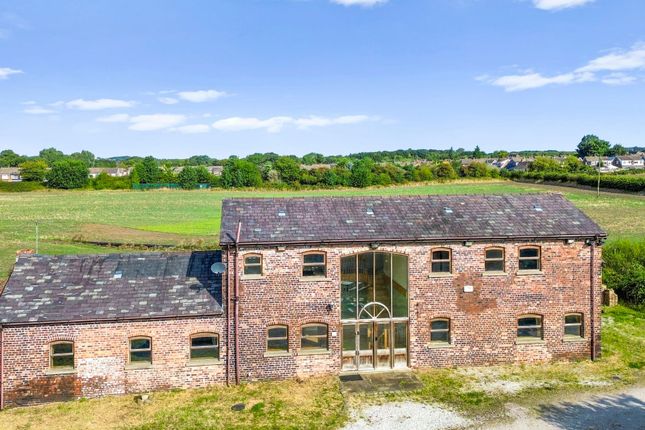 Folds Road, Haydock, WA11 4 bed barn for sale