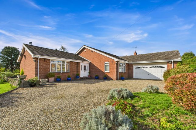 Howl Lane, Driffield YO25 2 bed bungalow for sale