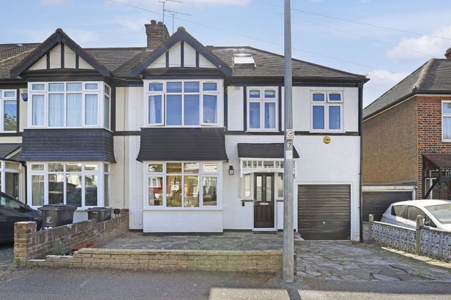 Chestnut Avenue, Buckhurst Hill, IG9 5 bed end of terrace house for sale