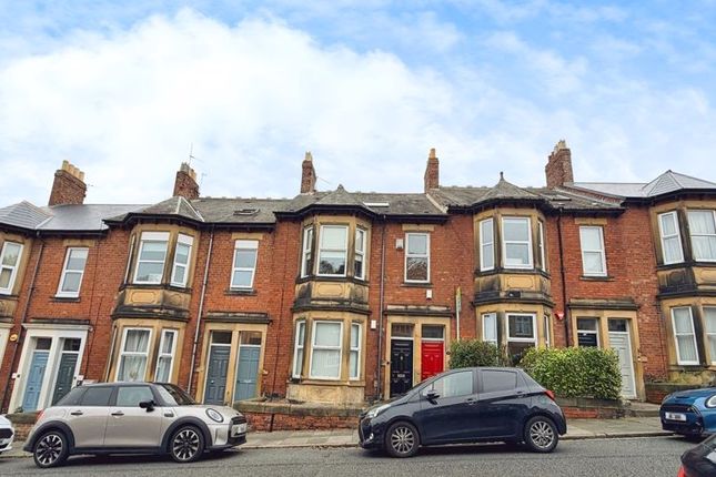4 bedroom flat for sale