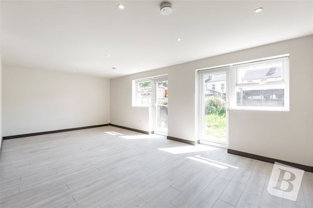 Claremont Road, Hornchurch, RM11 4 bed detached bungalow for sale