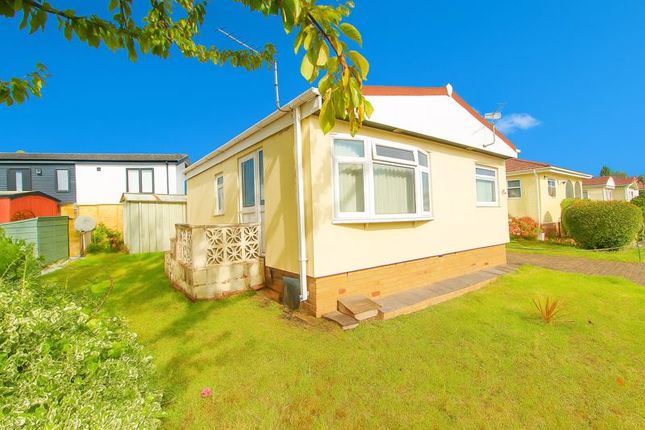 Woodlands Park, Almondsbury 1 bed park home for sale