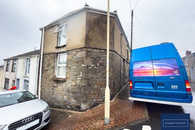Mary Street, Aberdare, CF44 7NF 2 bed end of terrace house for sale