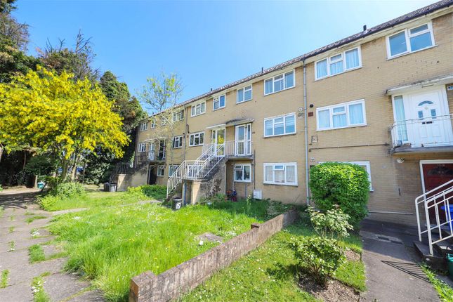2 bedroom maisonette for sale