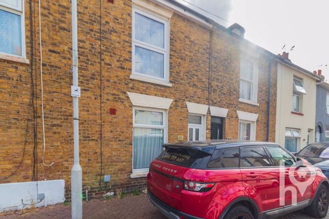James Street, Sheerness ME12 3 bed terraced house for sale