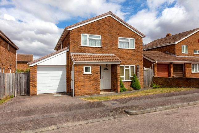Farnham Way, Bedford, Bedfordshire, MK41 4 bed detached house for sale