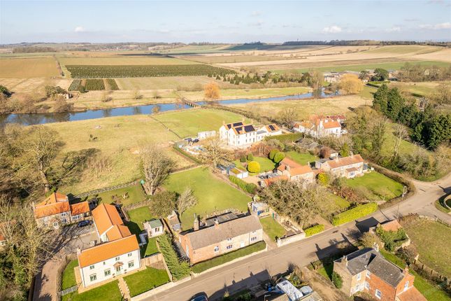 High Street, Fillingham, Gainsborough 3 bed detached house for sale