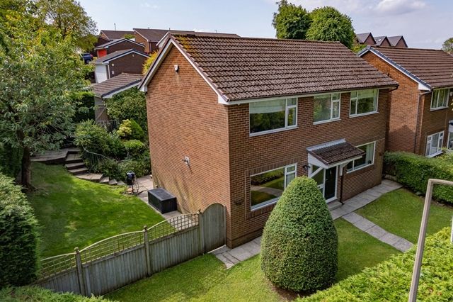 Pendennis Avenue, Lostock, BL6 4RS 4 bed detached house for sale