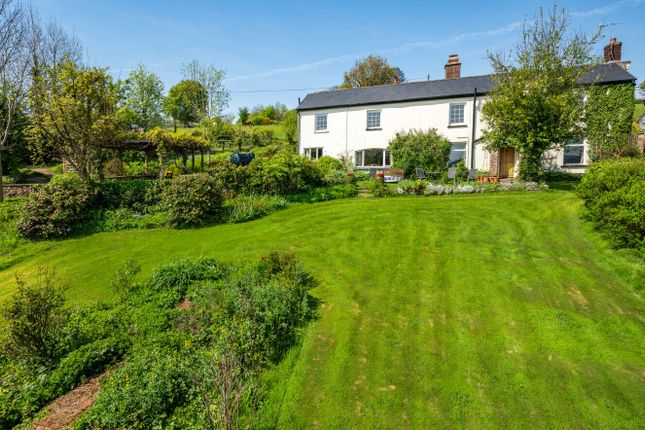 Bampton, Tiverton, Devon, EX16 5 bed detached house for sale