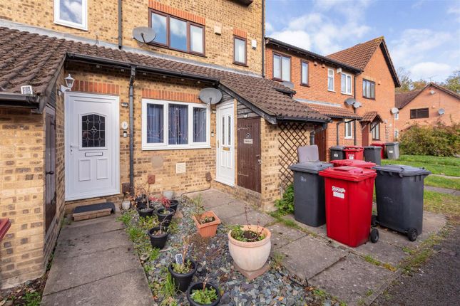 Haig Drive, Slough 1 bed maisonette for sale