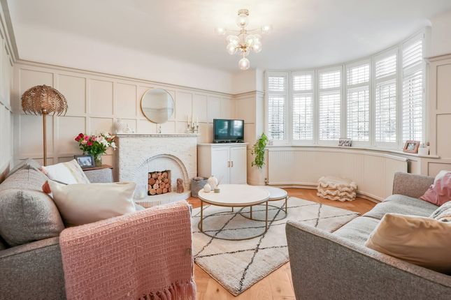 Hays Walk, Cheam, SM2 5 bed detached house for sale