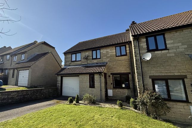 3 bedroom semi-detached house for sale