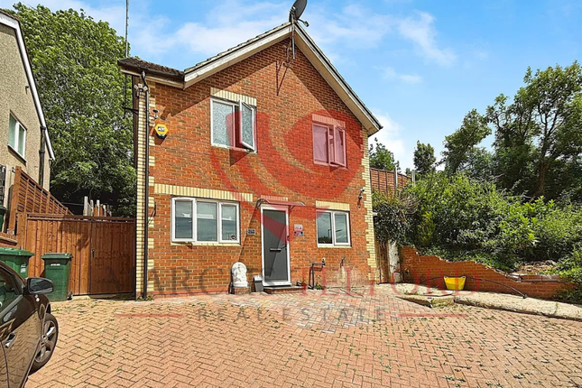 4 bed detached house