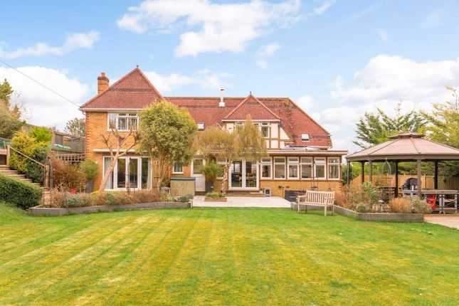 Tring HP23 5 bed detached house for sale