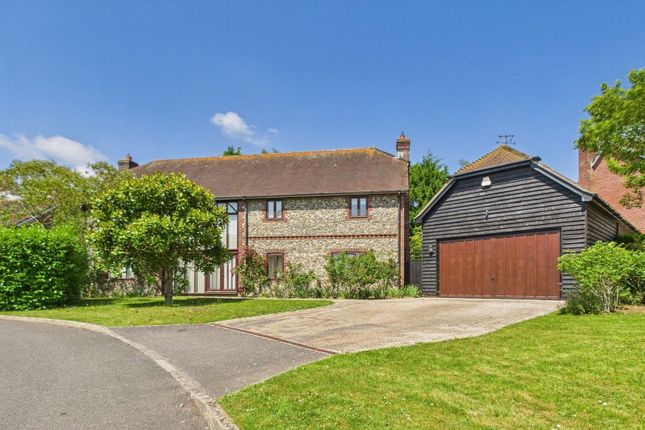 Convent Gardens, Worthing BN14 5 bed detached house for sale