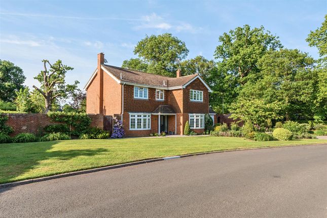 The Ridings, East Horsley 4 bed detached house for sale