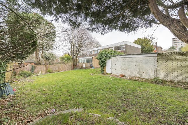 3 bed end terrace house