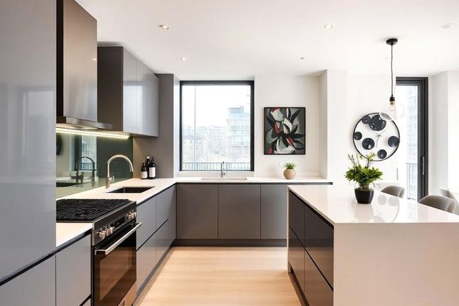 Crowland Avenue, Hayes, UB3 2 bed apartment for sale