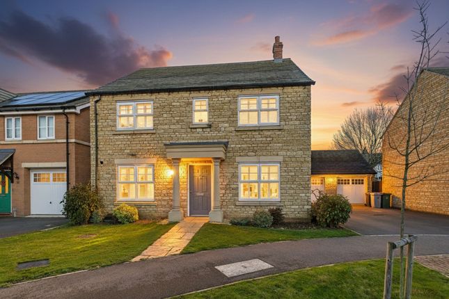 Boyfield Crescent, Stamford PE9 4 bed detached house for sale