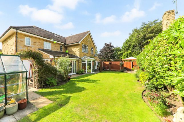 Willow Court, Pool in Wharfedale, LS21 5 bed detached house for sale