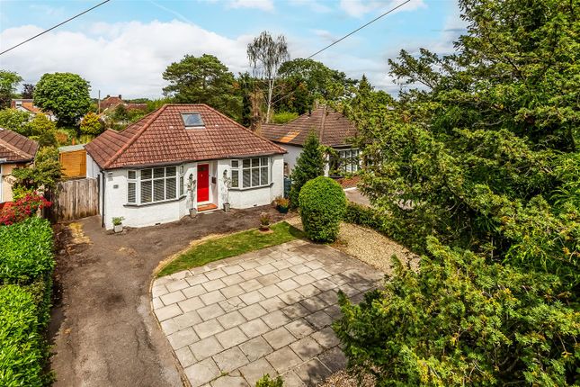 SCHOOL LANE, FETCHAM, KT22 3 bed detached bungalow for sale