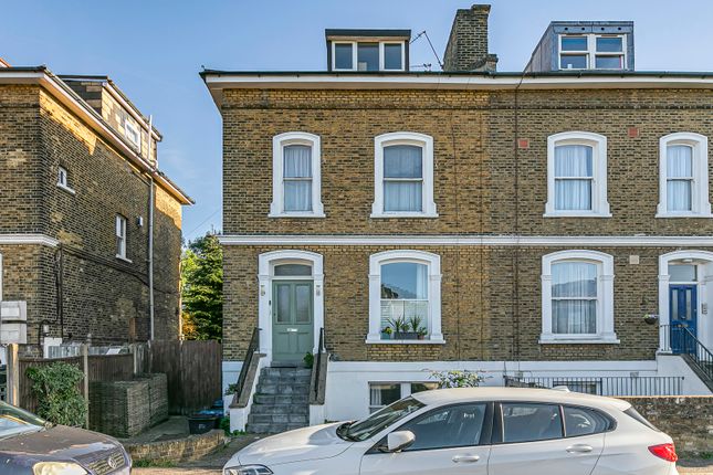 Station Road, Twickenham, TW1 1 bed apartment for sale