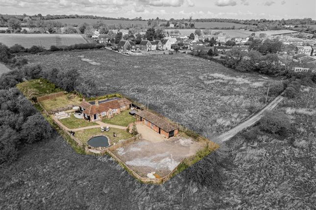 Mill Lane, Bridge, Kent 2 bed detached bungalow for sale