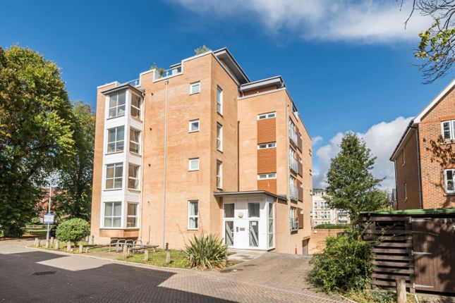 The Avenue, Southampton, Hampshire, SO17 1 bed flat for sale