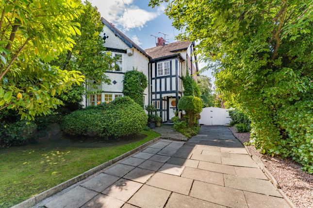 5 bedroom semi-detached house for sale