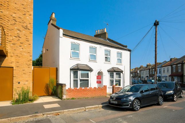 Adine Road, Plaistow 3 bed end of terrace house for sale