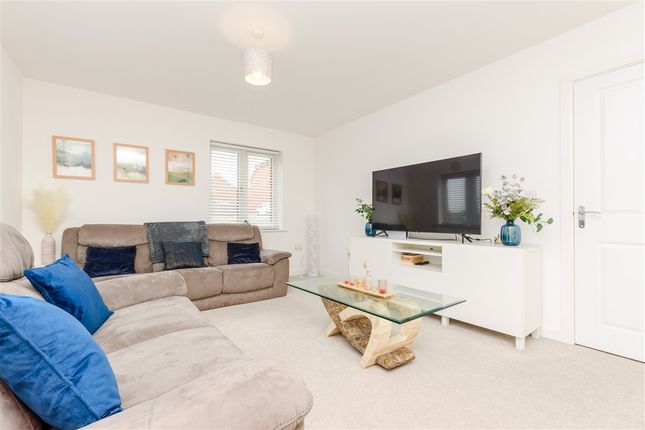 Cornfield Drive, Gravesend, Kent 1 bed ground floor flat for sale