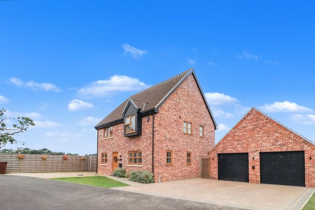 Mill Stone Green, Wretham 4 bed detached house for sale