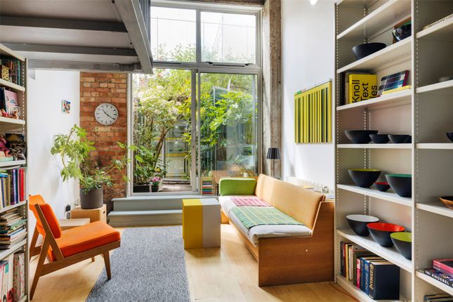 King Edward's Road, Hackney E9 2 bed apartment for sale